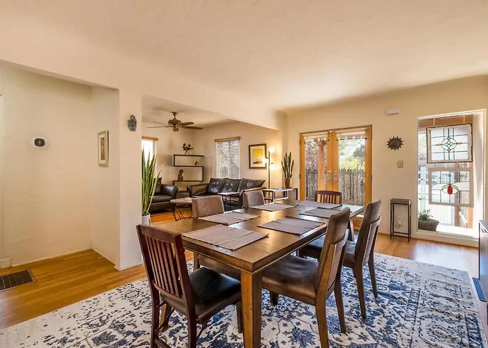 Nob Hill Home With Private Yard!