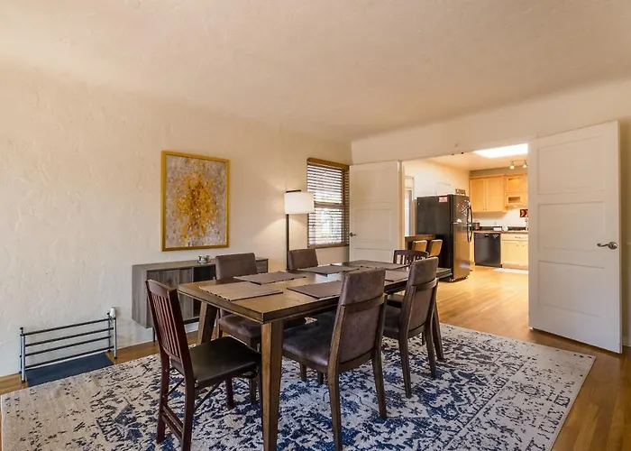 Nob Hill Home With Private Yard!