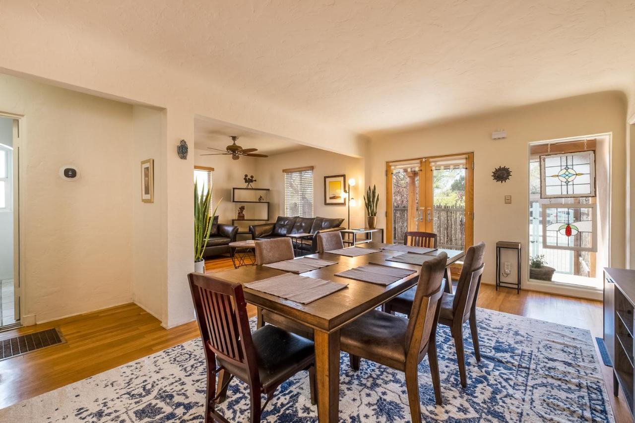 Nob Hill With Private Yard! Holiday home Albuquerque